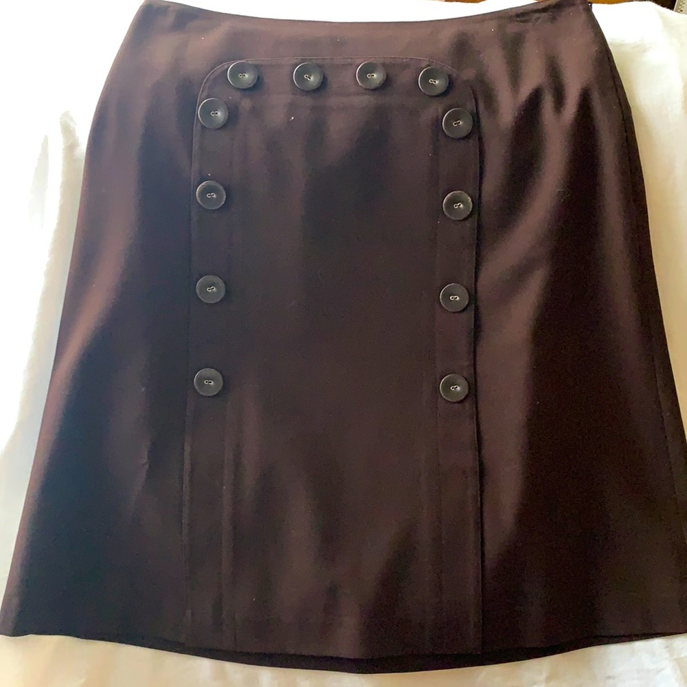 Adorable brown button skirt